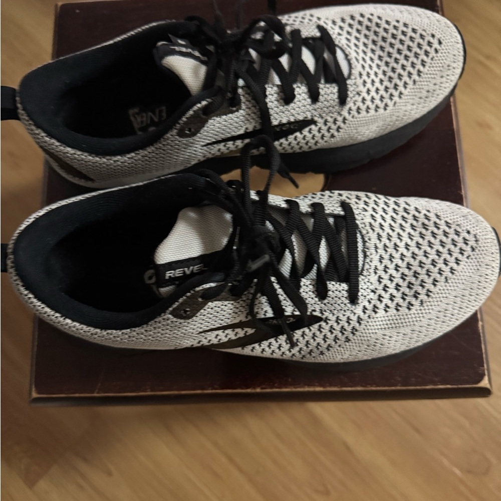 Brooks Black and White Athletic Shoes with Breathable Mesh
